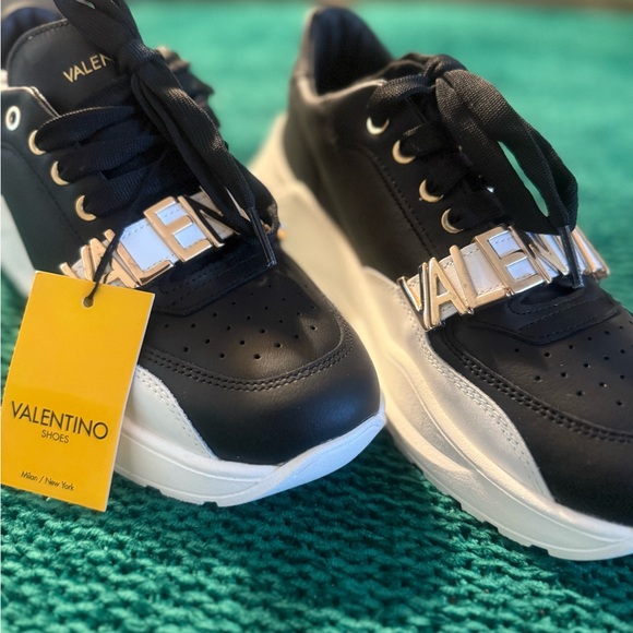 Valentino Monochrome Sneakers with Bold Branding - Picture 5 of 9